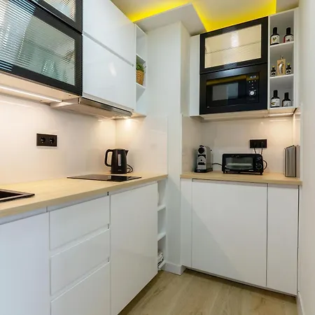 714 Luxury Plaza Suite Estudio Junto A La Playa Marbella Buitenkant foto